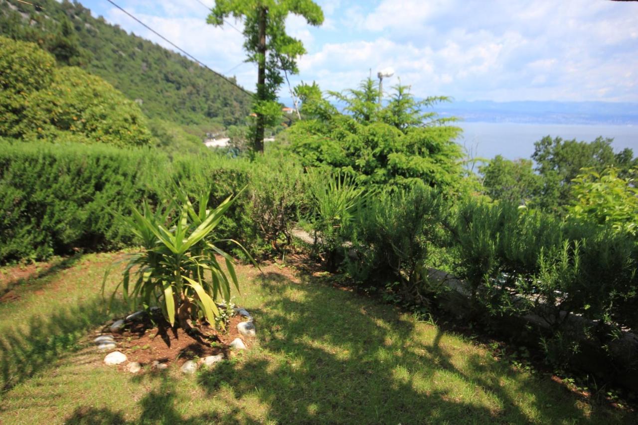 Apartments And Rooms By The Sea Medveja, Opatija - 2305 Ловран Экстерьер фото